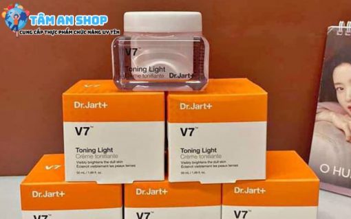 Kem trắng da Dr.Jart+ V7 Toning Light 50ml